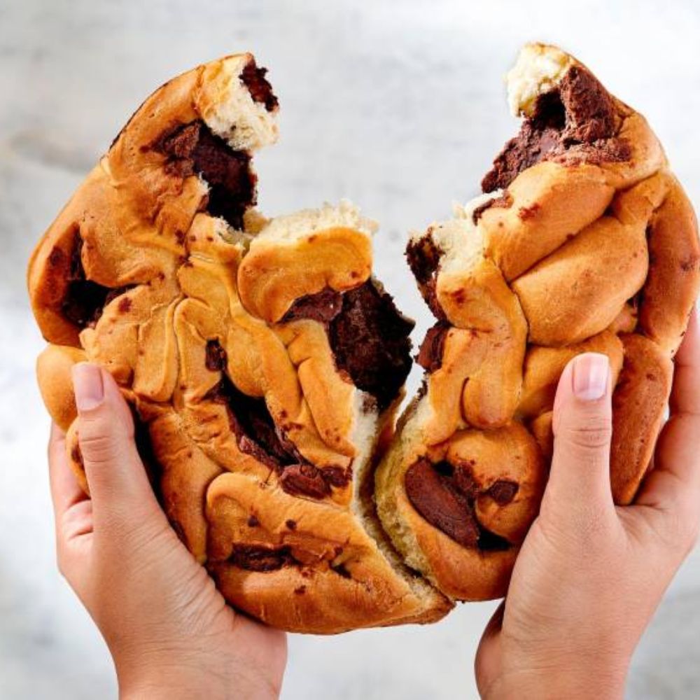 Bread La migueria snack cake Chocolate